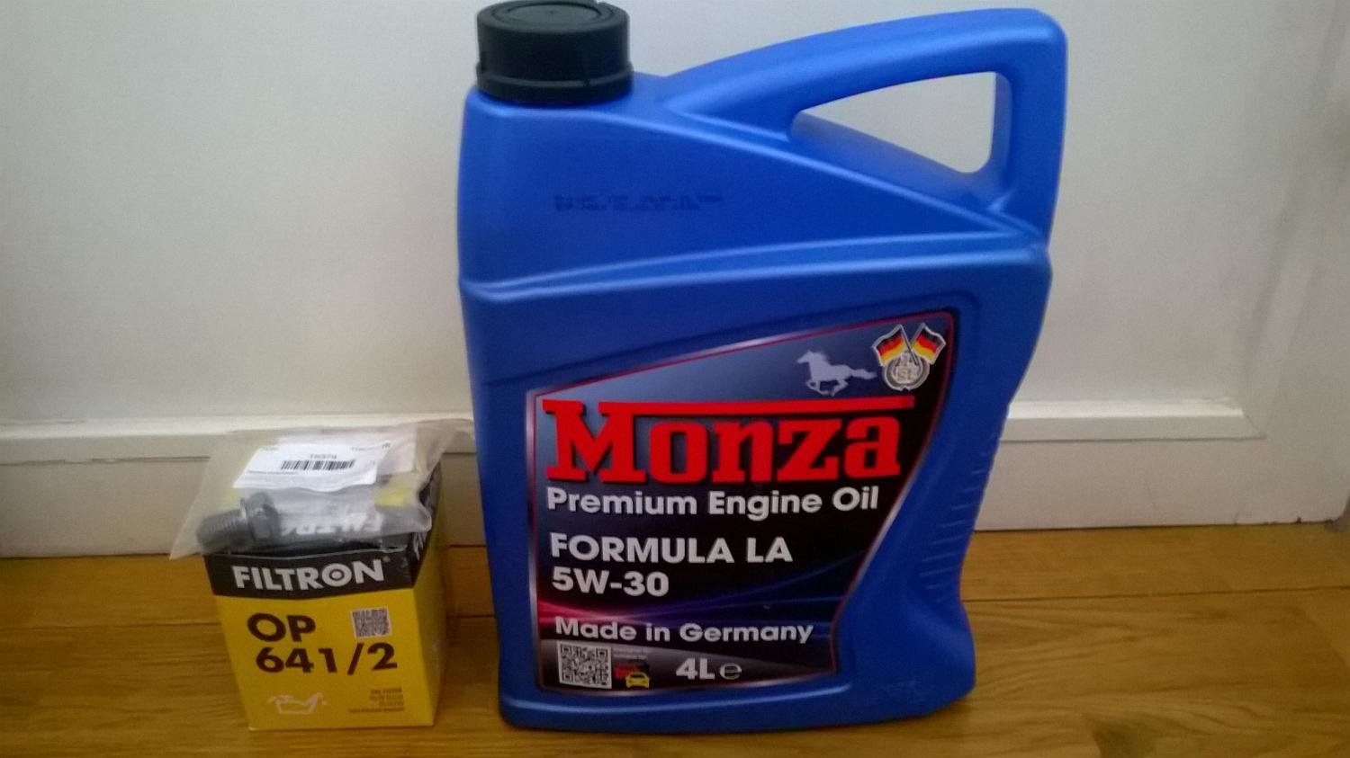 Масло пожалуйста. Monza Formula la 5w30. Monza 5w40. Monza Premium engine 5w-30. Monza Oil 5w40.